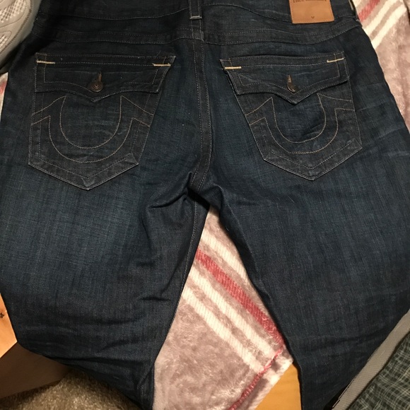 2 Pairs of True Religion Jeans - Picture 5 of 6
